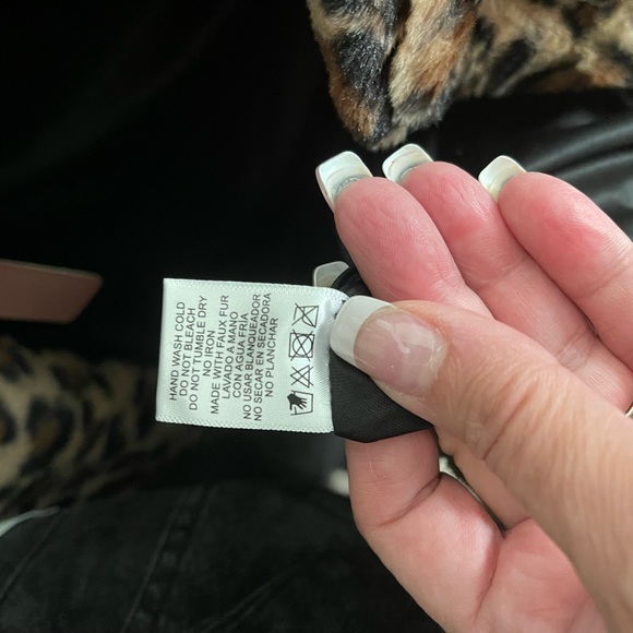 Lovely Leopard Print Faux Fur Womans Jacket Coat - Picture 7 of 7